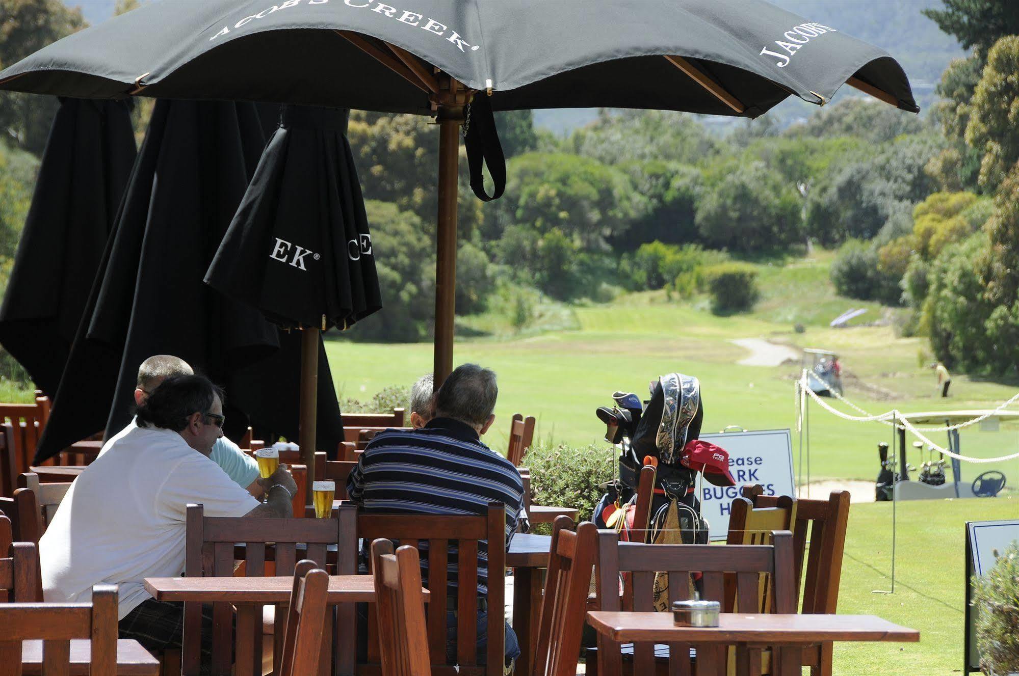Fairways Resort Rosebud Dış mekan fotoğraf